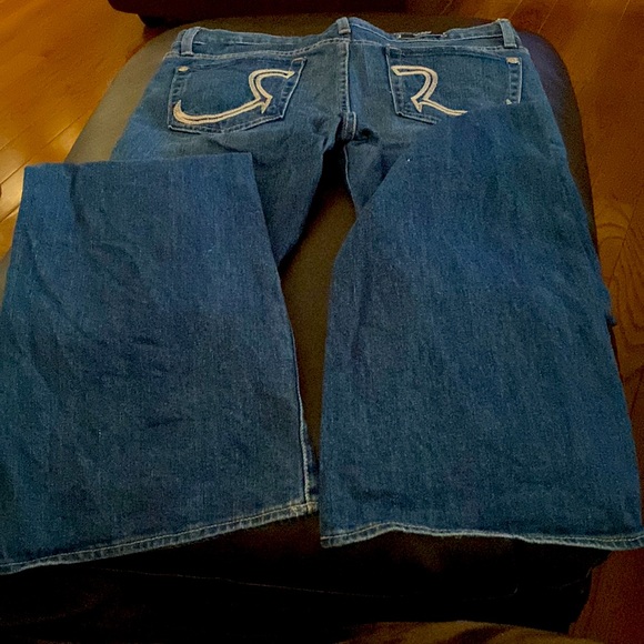 Rock and Republic Flared Jeans - Picture 12 of 12